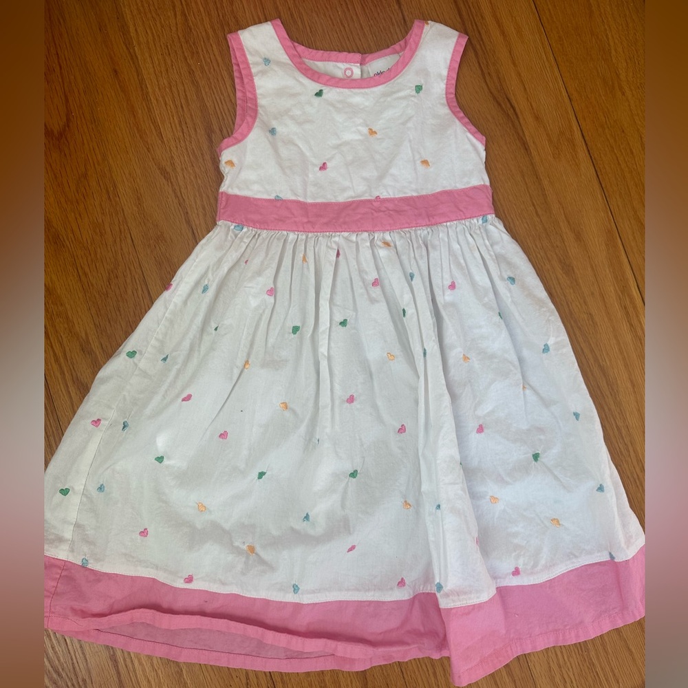 💕Girls 5T sundress with embroidered hearts